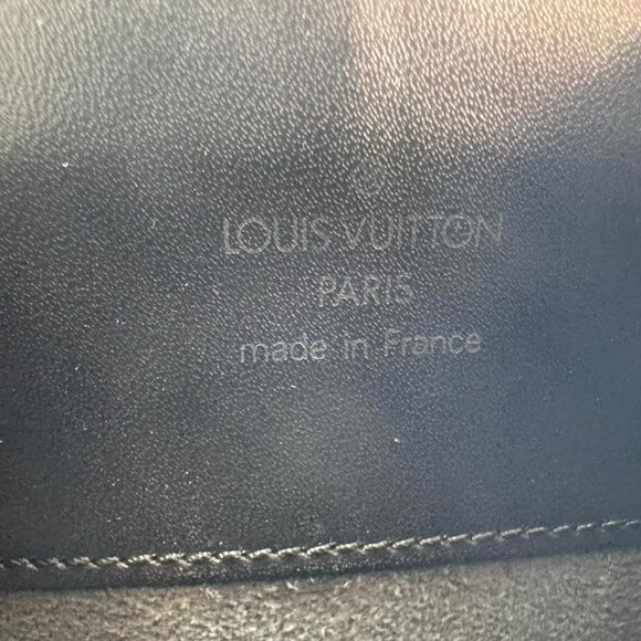Louis Vuitton  Minuit Epi Leather Shoulder Bag Black - Picture 15 of 16